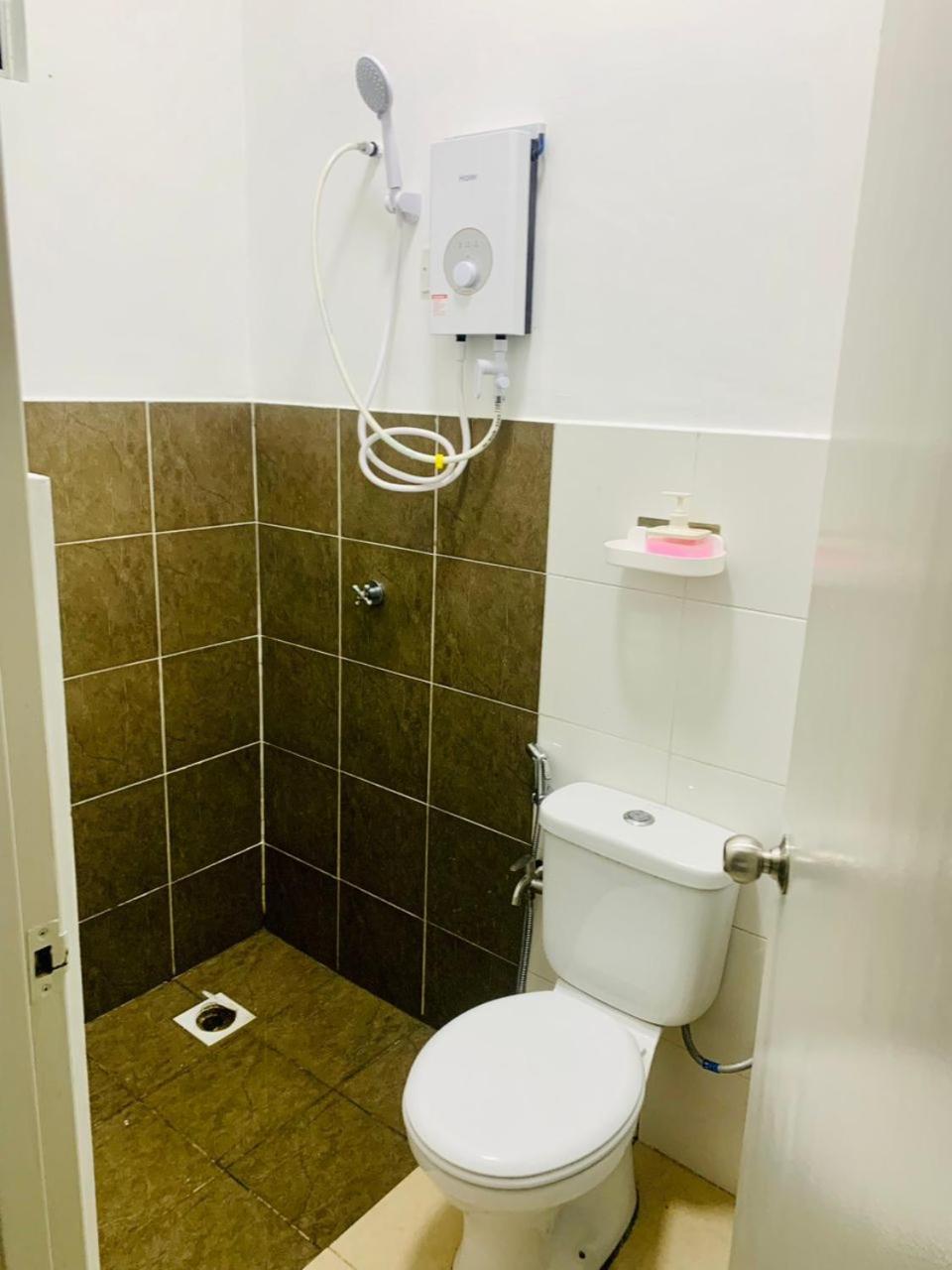 Sj Apartment Kampong Parit (Sabah)